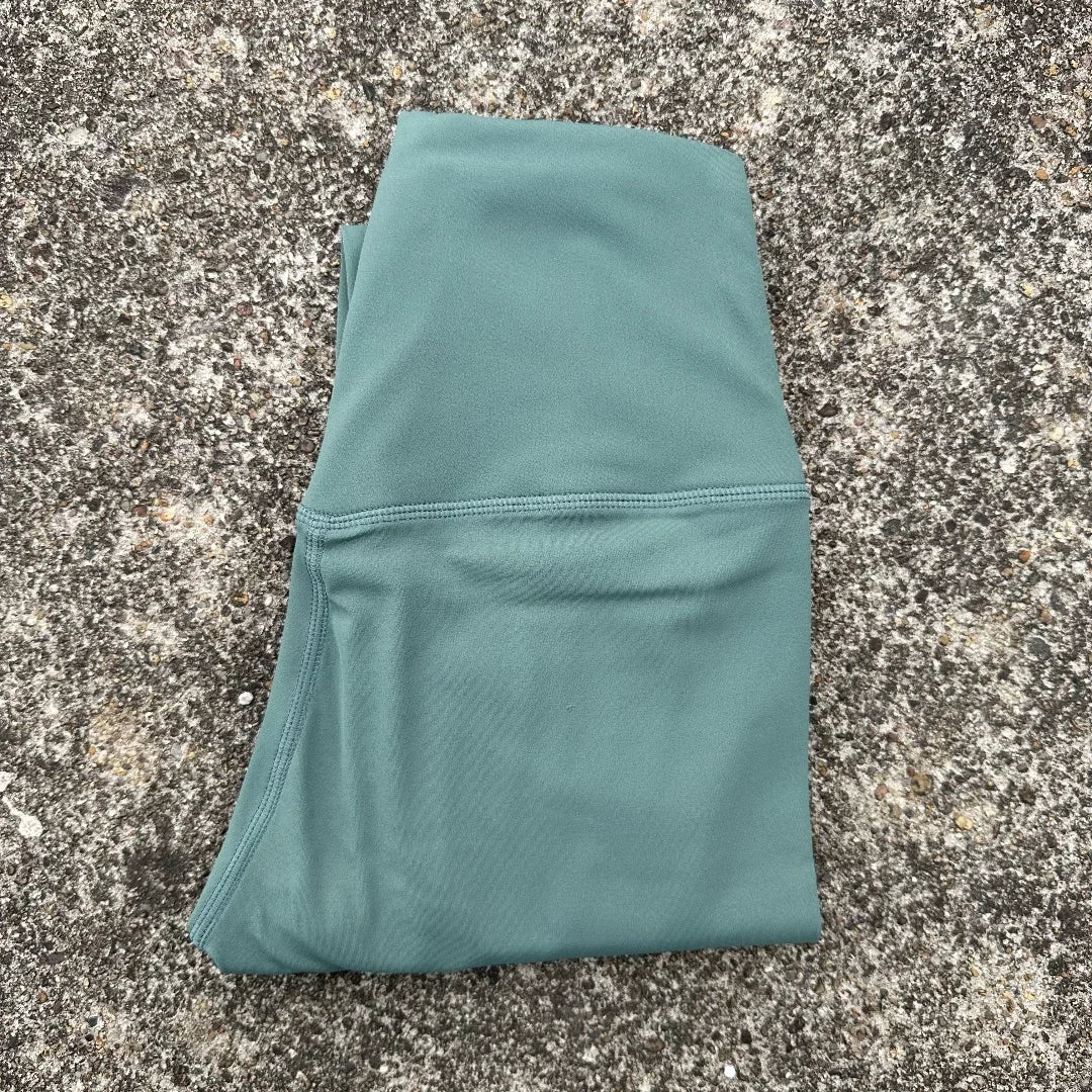 Solid Color Back Waist Pocket High Waist Yoga Legging Women Sport Cropped Pants Butter Athletic Gym Comprehensive Training Jog