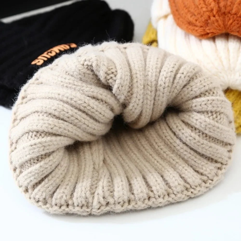 New Long Label Knit Beanie Solid Color Sun Protection Winter Hat Crochet Design Soft Warm Cap Winter Season